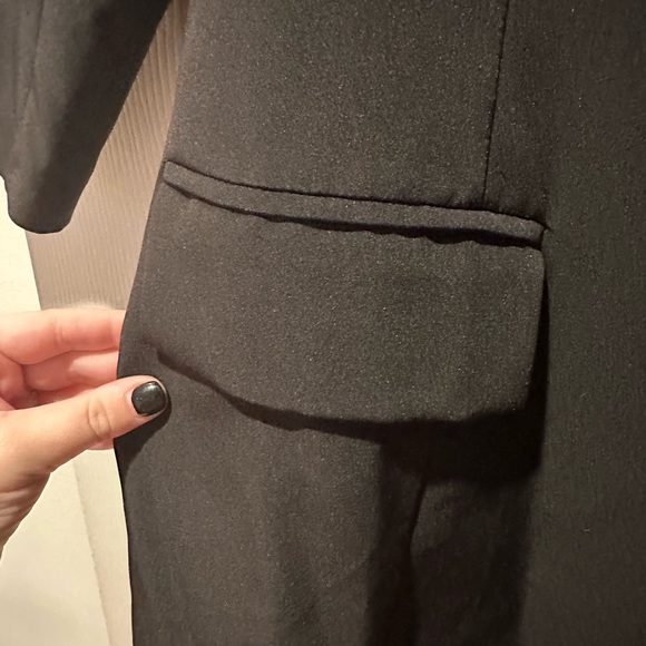 BooHoo Blazer Dress - Picture 3 of 5